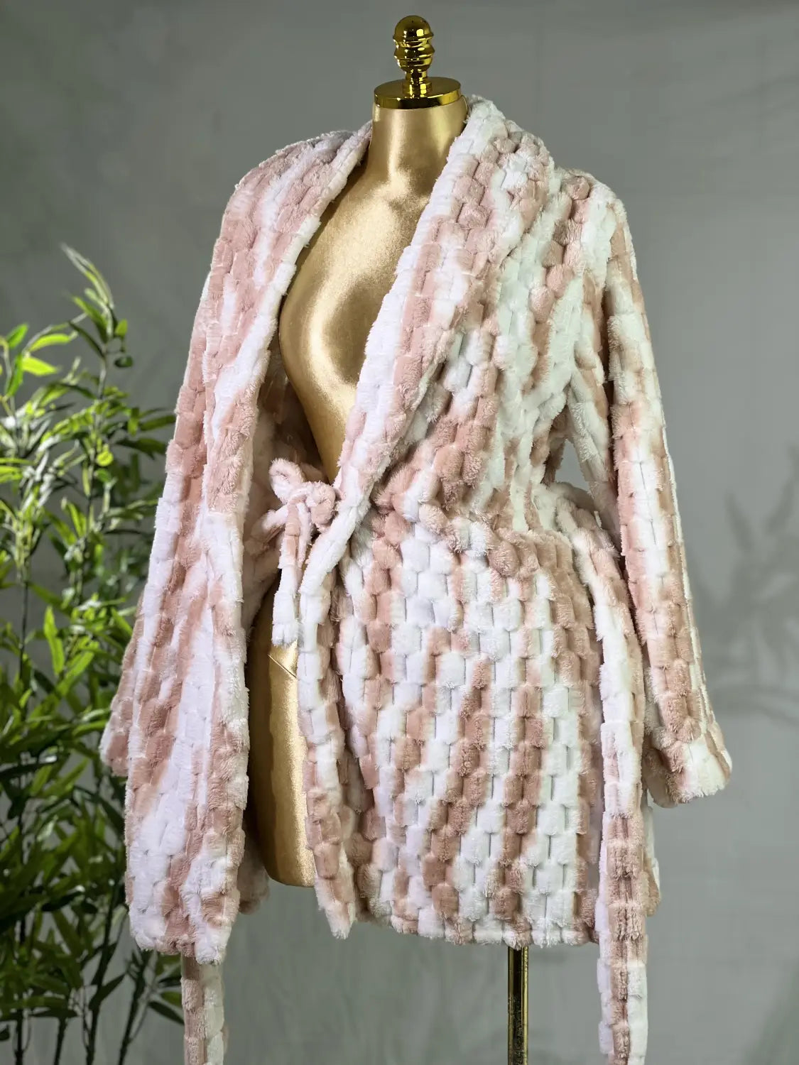 Short Winter Robe Rode 7112