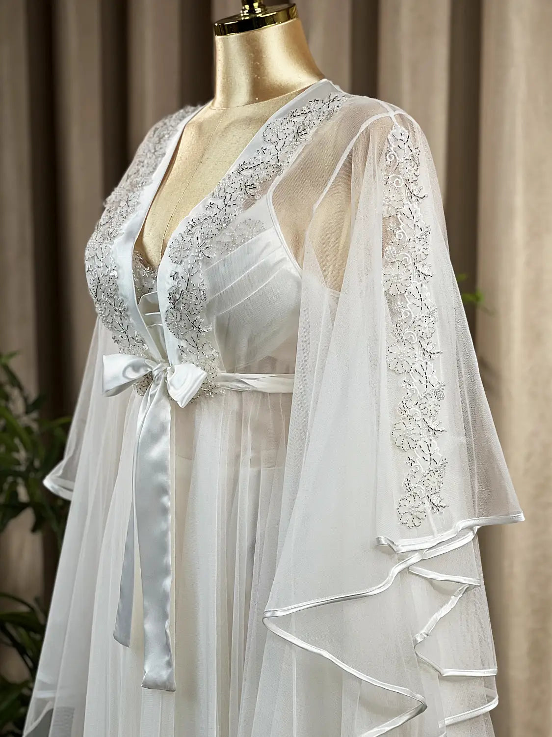 Short Bridal Rob Cod 2441 W