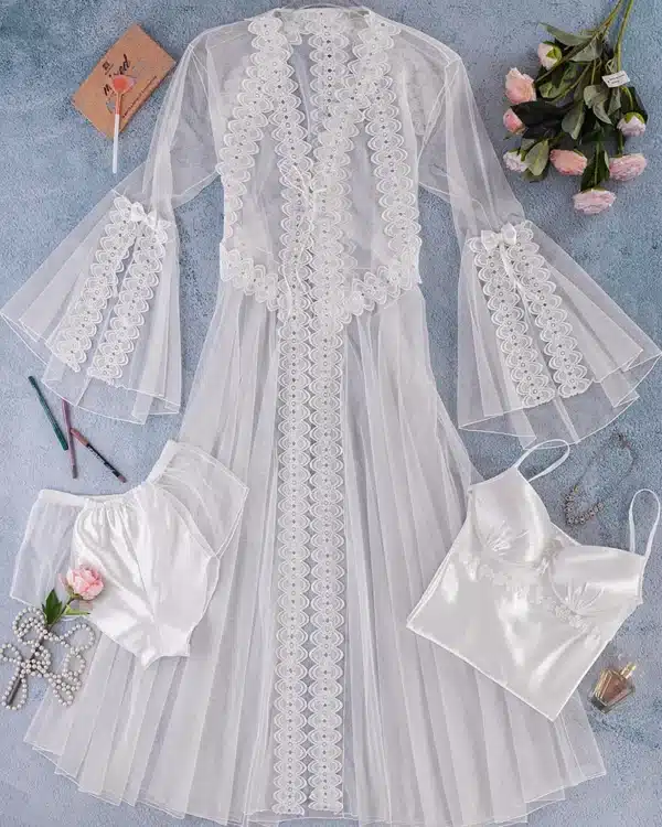 طقم صباحيه أبيض طويل بكاب كود 260